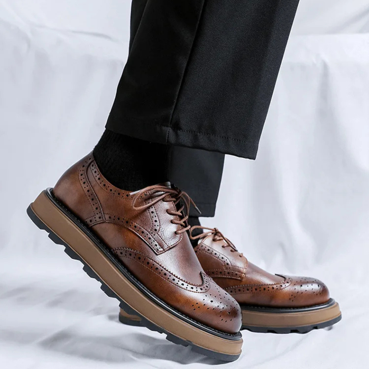 The Montalcino - Herrskor i Läder med Brogue Klassisk Snörning