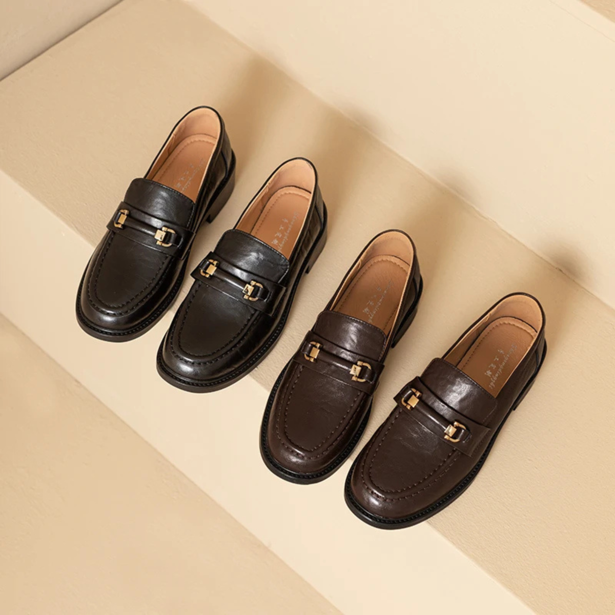 The Montepulciano - Herrklassiska Slip On Läder Loafers med Metallspänne