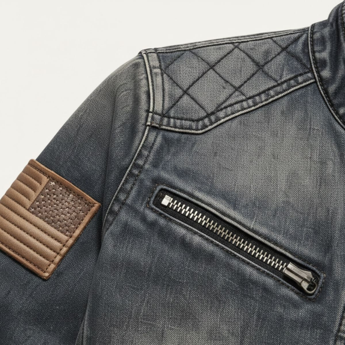 Slim fit denimjacka för herrar med i-hood krage