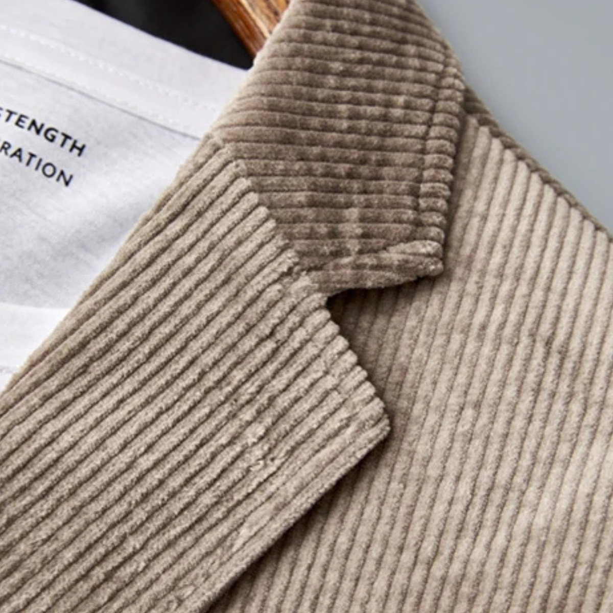 The Menaggio - Elegant slim fit-kavaj i corduroy för herr