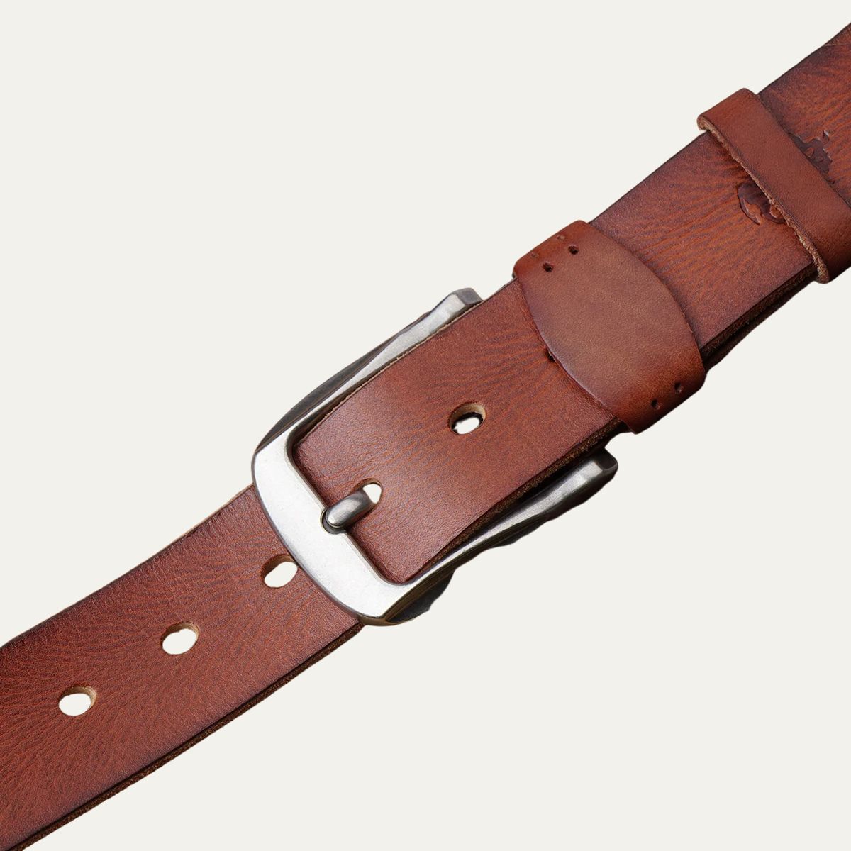 The Redford Belt – Stylish Vintage Cowhide Leather Accessory with Timeless Buckle