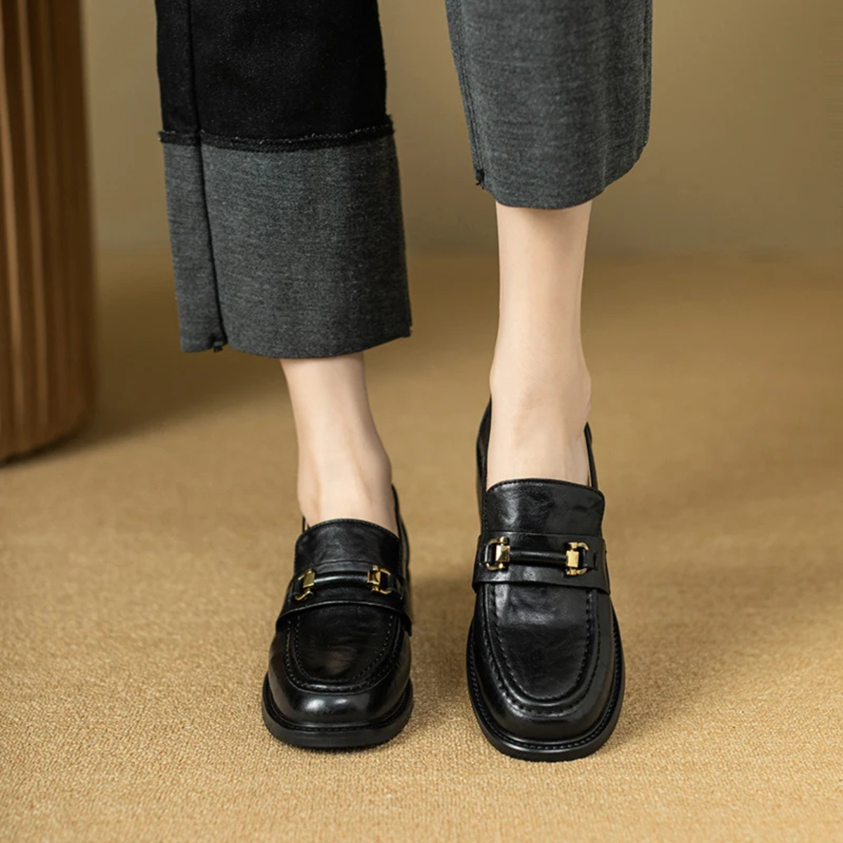 The Montepulciano - Herrklassiska Slip On Läder Loafers med Metallspänne