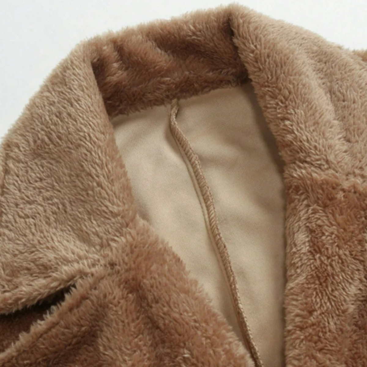 The Fairchild - herrjacka i varm brun dubbelknäppt plysch för vintern