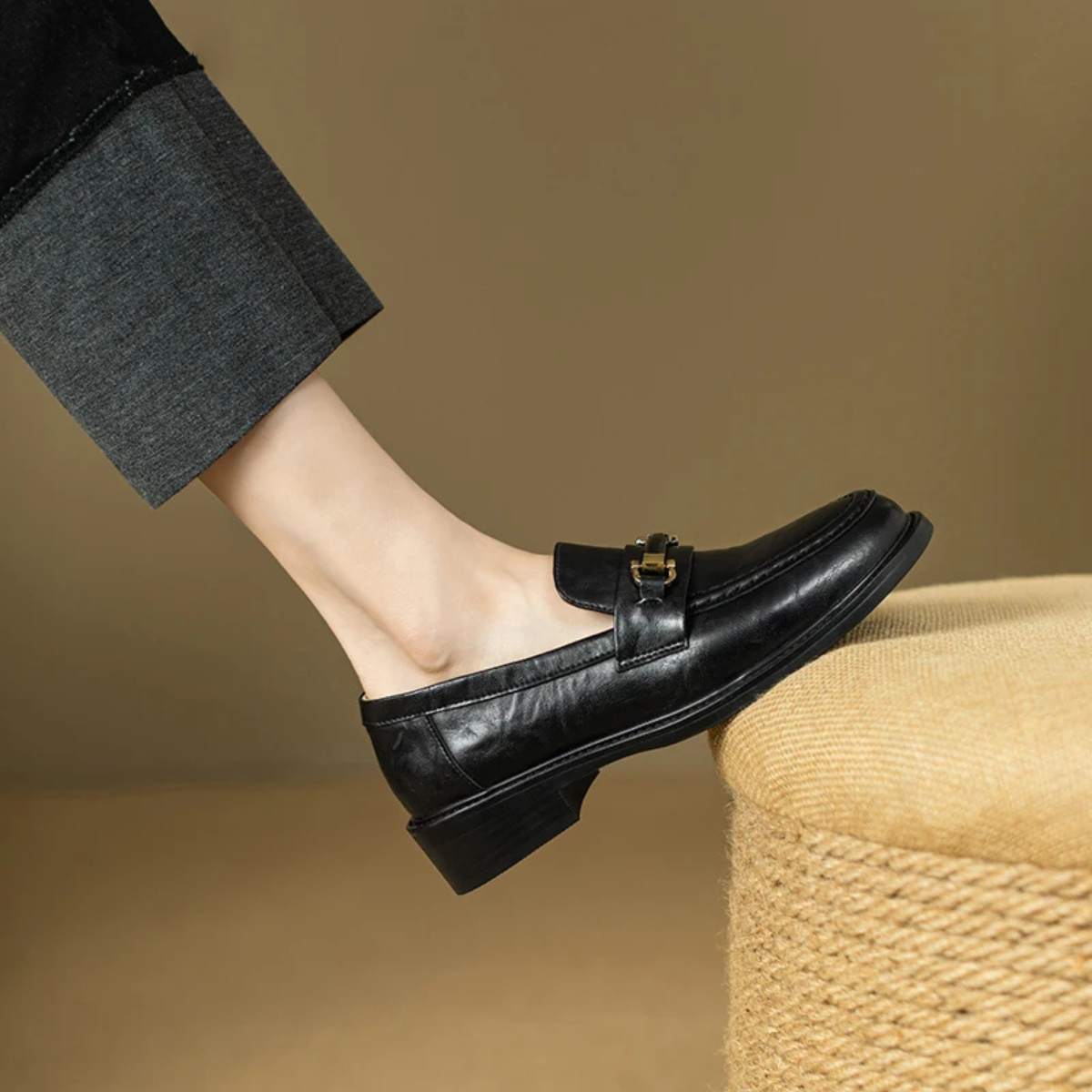 The Montepulciano - Herrklassiska Slip On Läder Loafers med Metallspänne