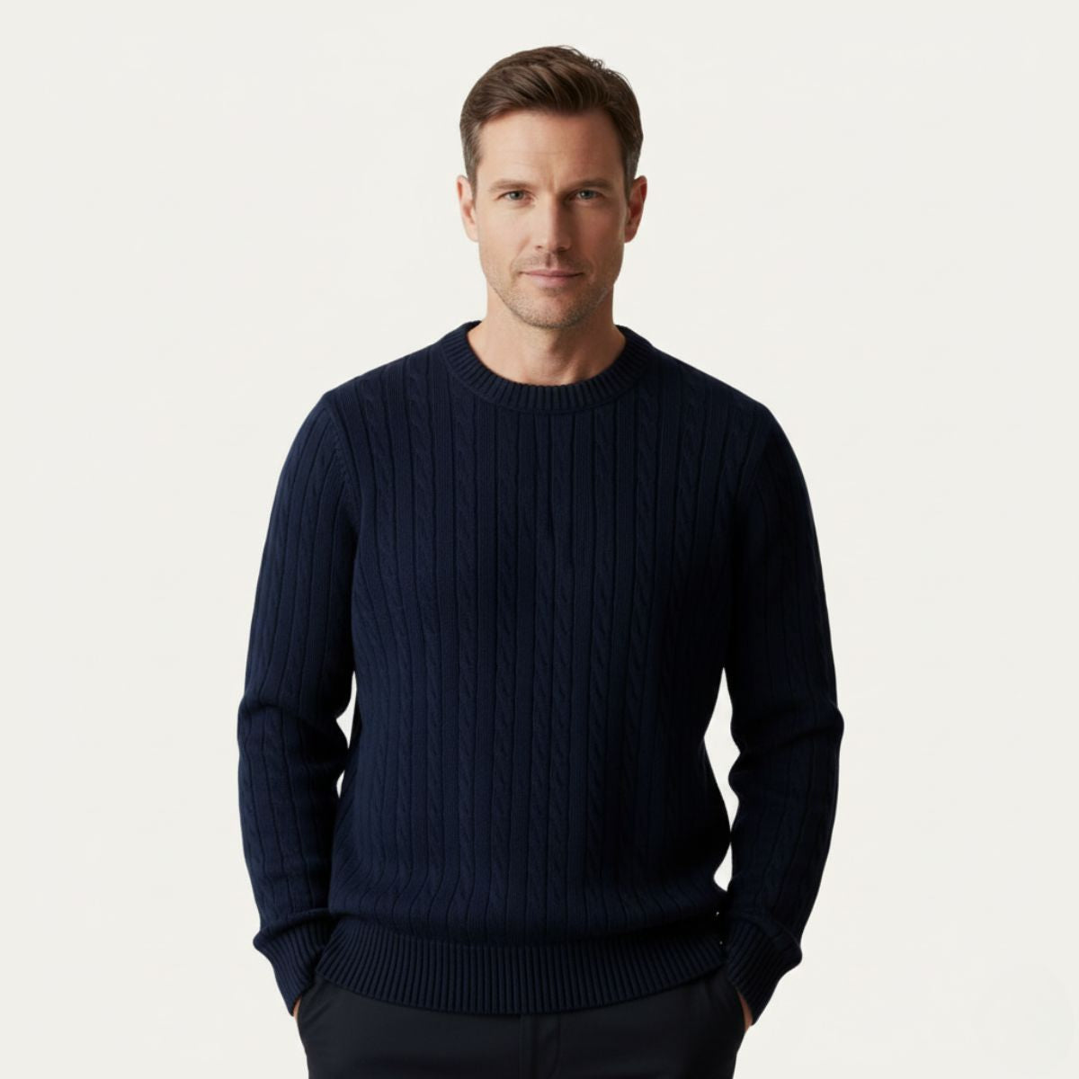 Elegant herrpullover i kashmir och merinoull – marinblå