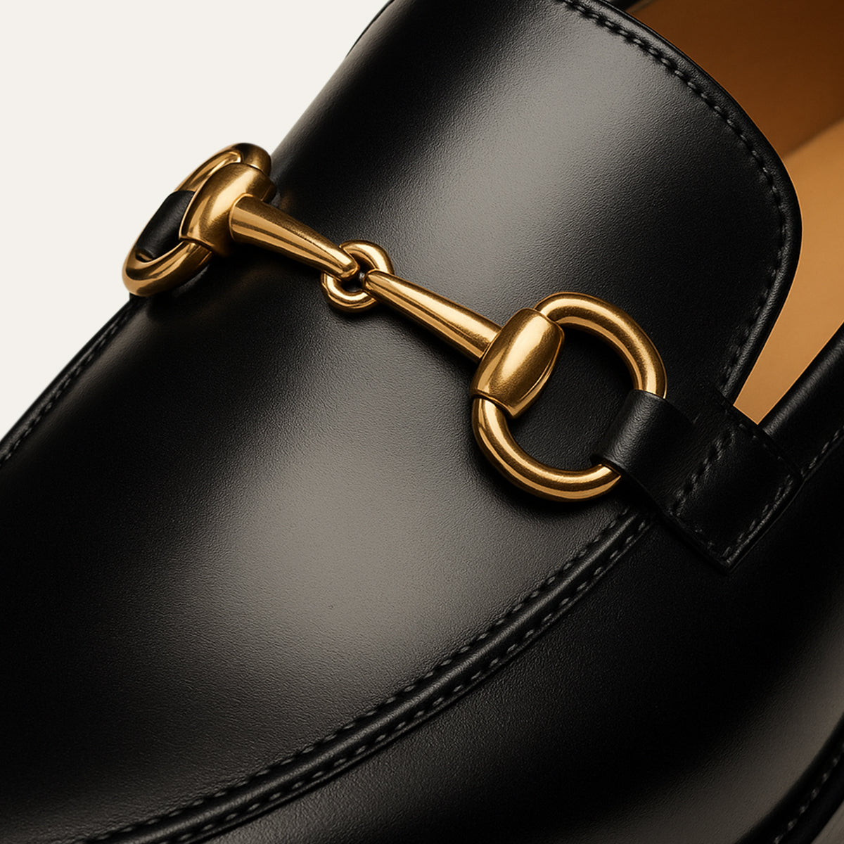 The Caernarfon – Svarta läderloafers med hästbit-detalj för herr